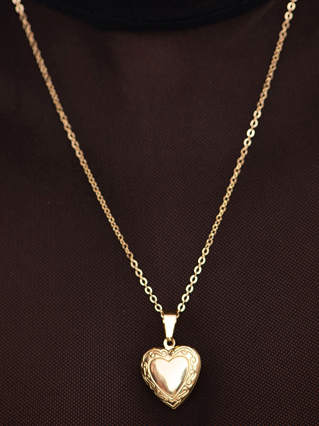 

PALMONAS 18k Gold Plated Heart Locket Necklace