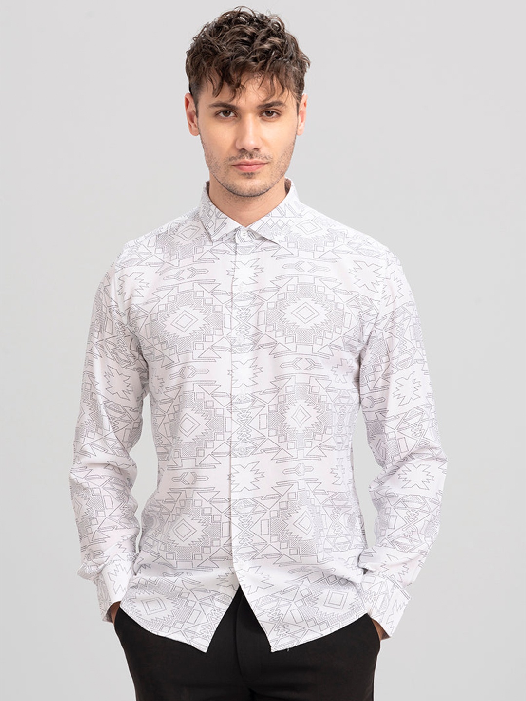 

Snitch Men Slim Fit Printed Casual Shirt, White