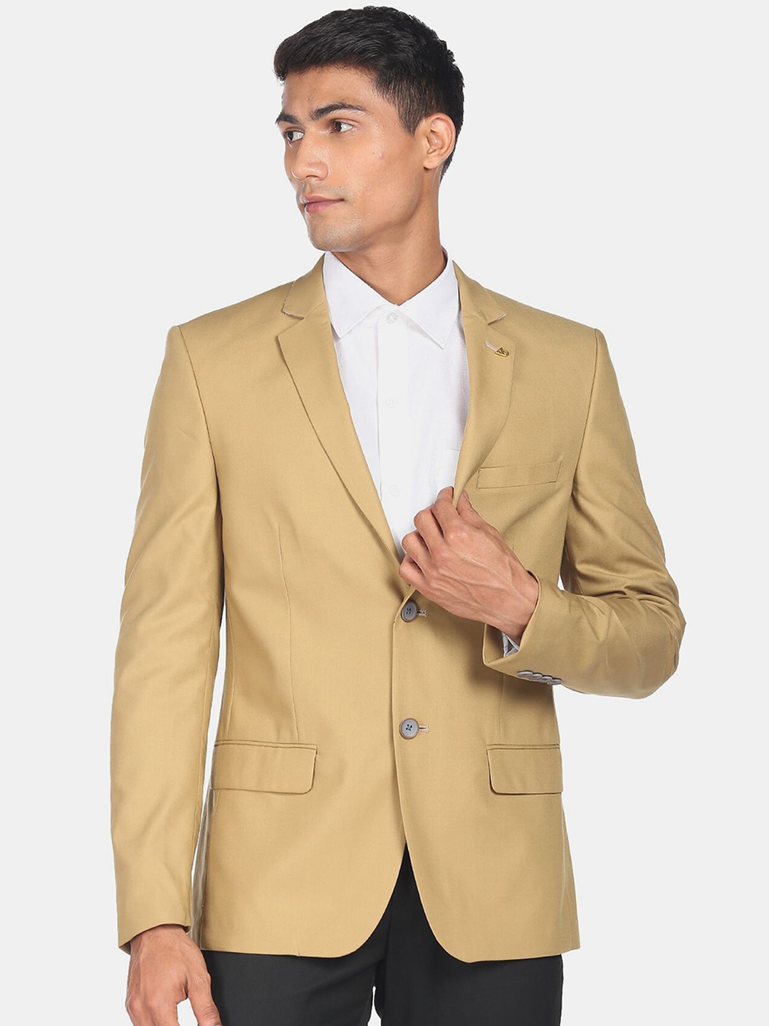 

AD By Arvind Men Tailored-Fit Single Breasted Blazer, Khaki