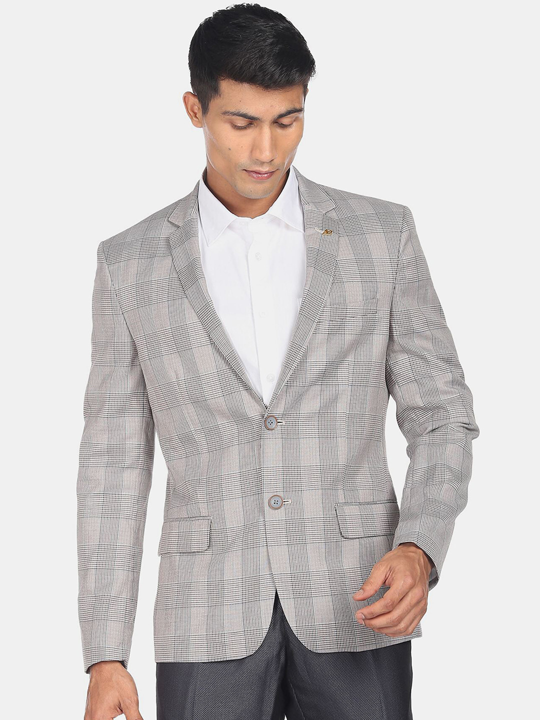 

AD By Arvind Men Checked Single Breasted Blazer, Grey