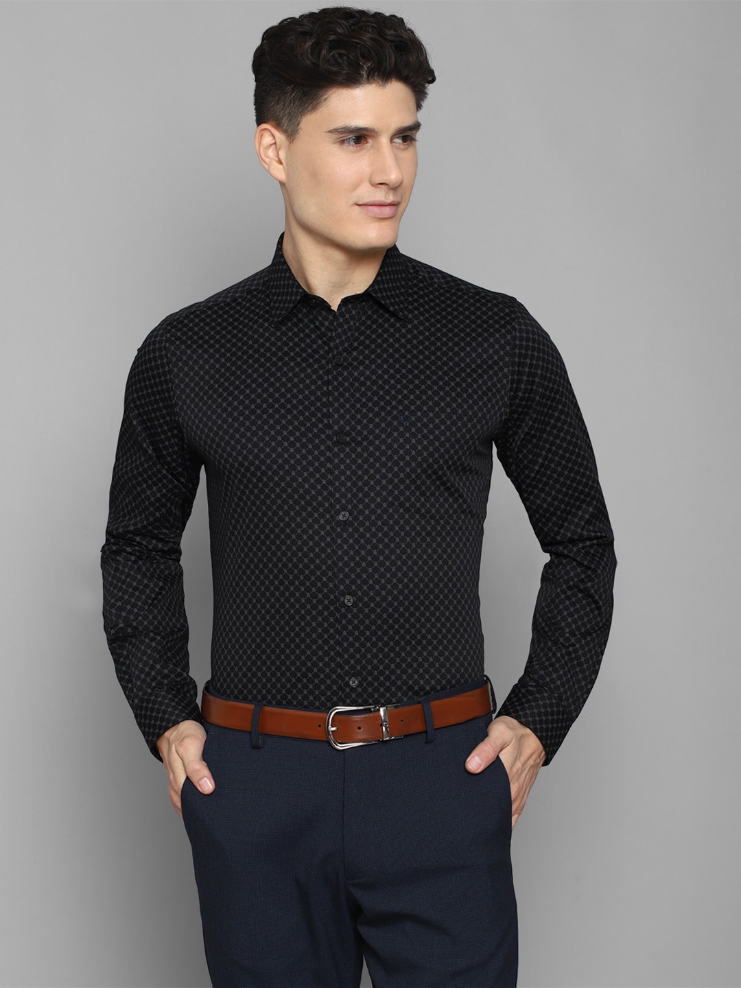 

Allen Solly Men Slim Fit Printed Pure Cotton Formal Shirt, Black