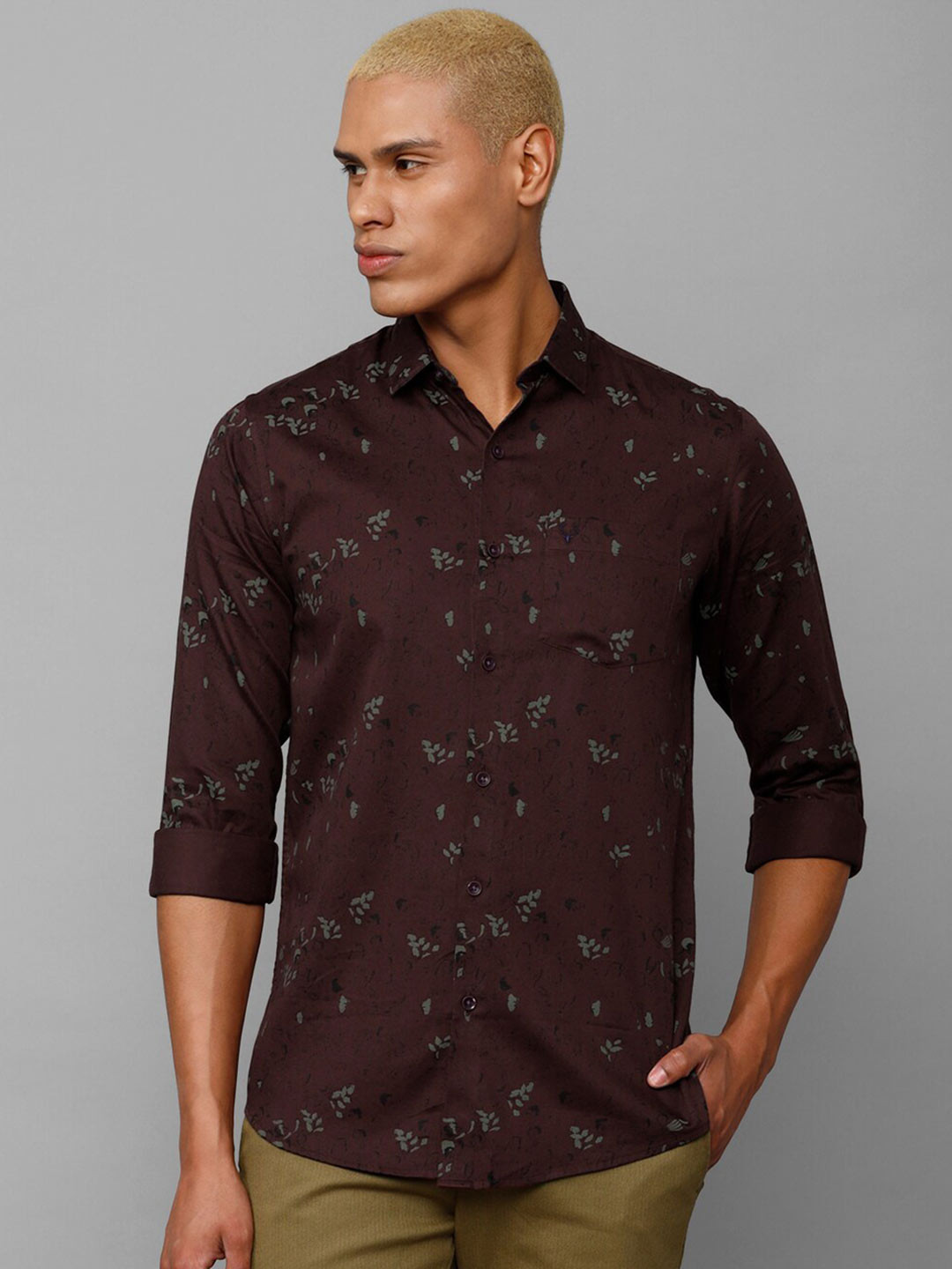 

Allen Solly Men Slim Fit Floral Printed Casual Shirt, Brown