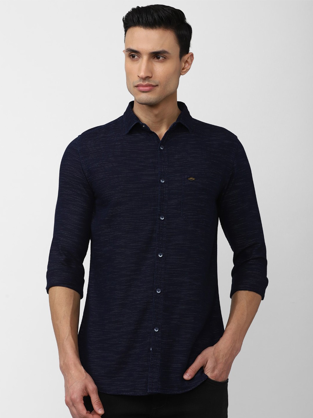 

VAN HEUSEN DENIM LABS Men Slim Fit Casual Cotton Shirt, Navy blue