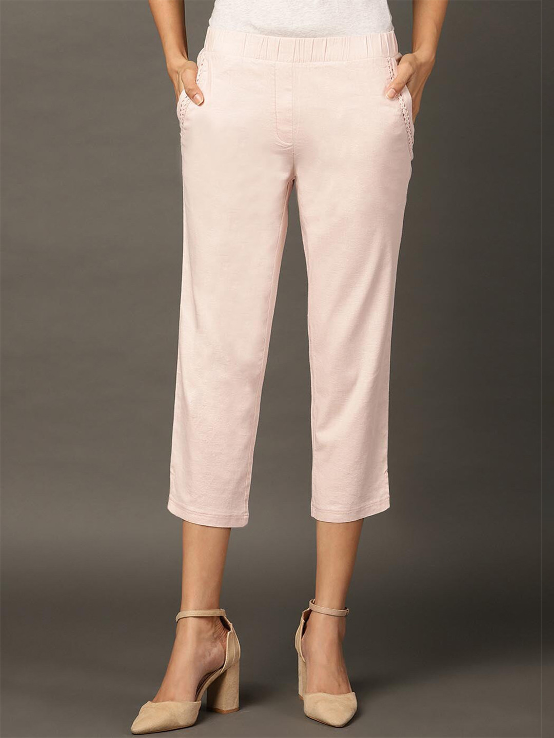 

Lakshita Women Capris, Peach
