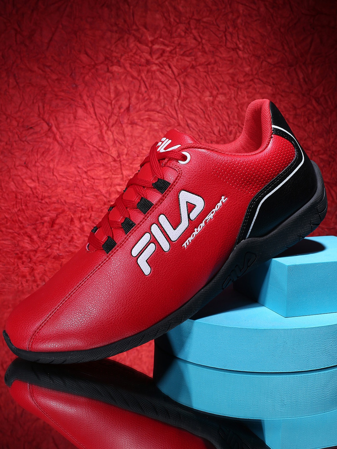 

FILA Men Printed Astrid Sneakers, Red