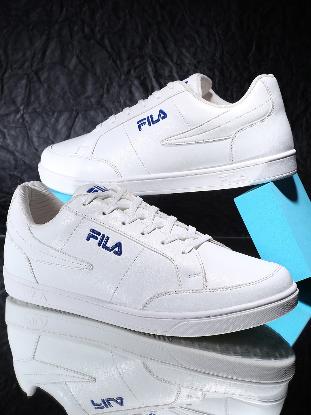 

FILA Men Printed Zaner Sneakers, White