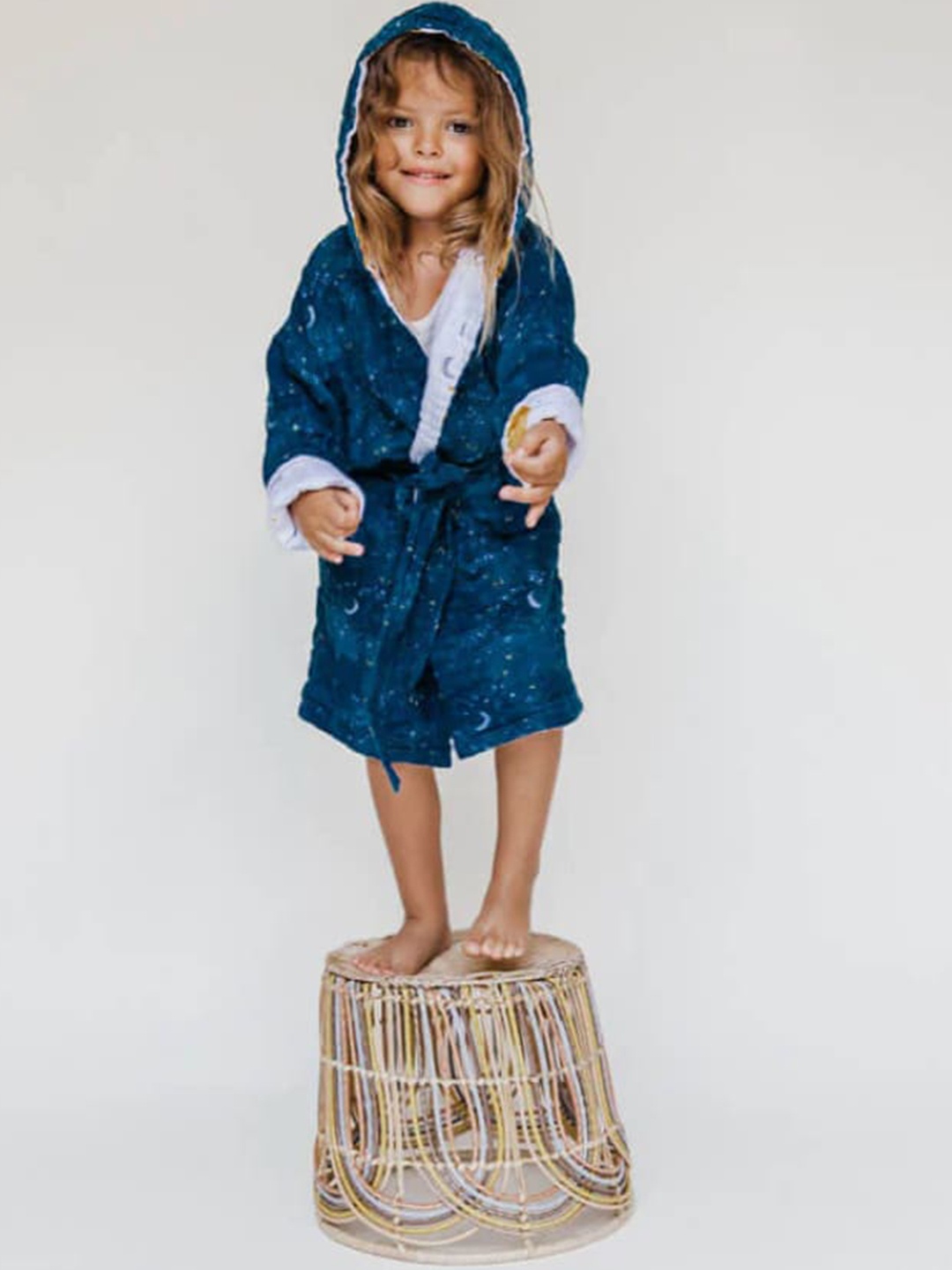 

Malabar Baby Kids Blue Printed Muslin Bath Robe, White