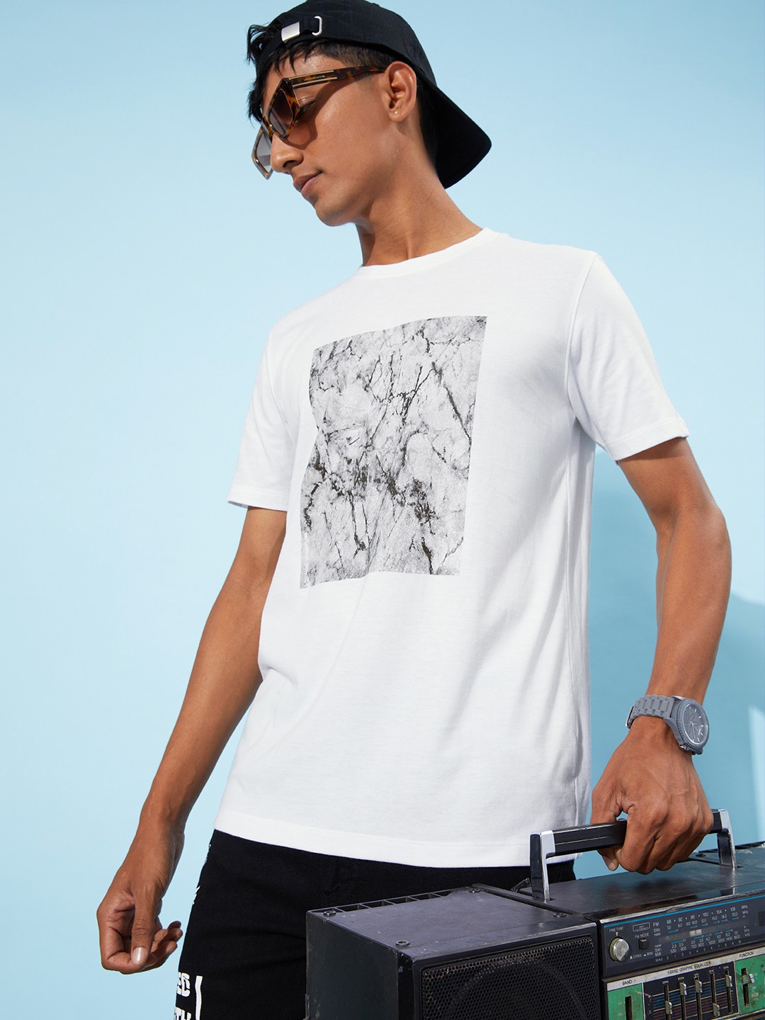

Mast & Harbour Men Snow White Printed MCW Street Look Parade Technical Ombre T-shirt
