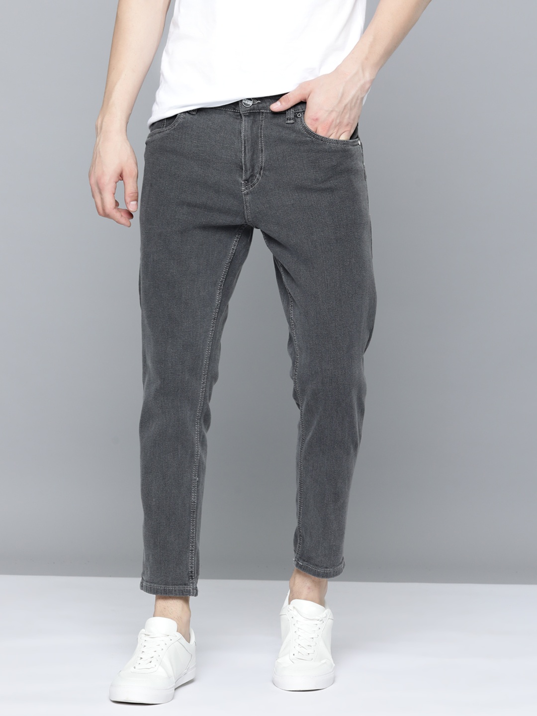 

M&H Our Water Men Sustainable Carrot Fit Jeans, Charcoal