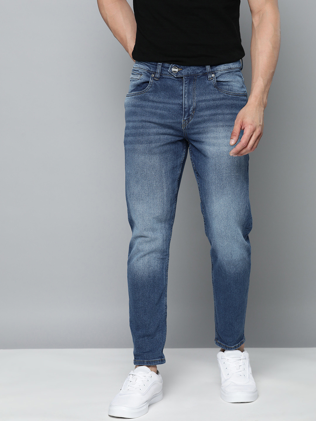 

Mast & Harbour Men Carrot Fit Heavy Fade Jeans, Navy blue