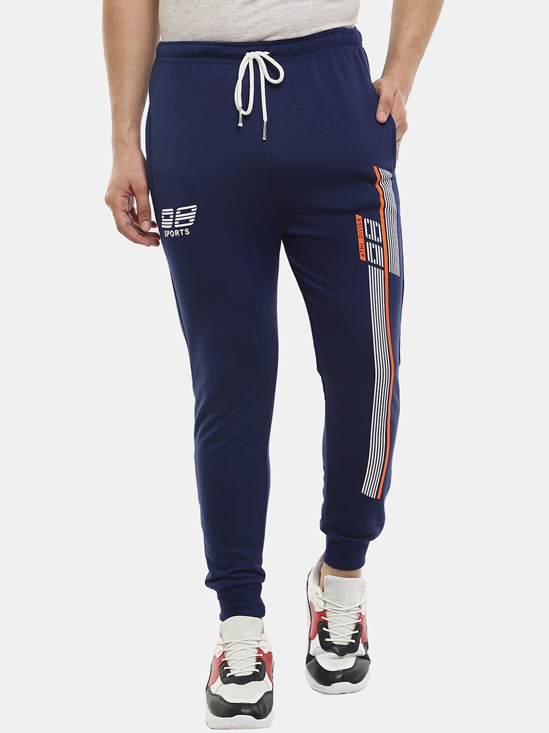 

V-Mart Men Printed Mid-rise Fleece Joggers, Navy blue