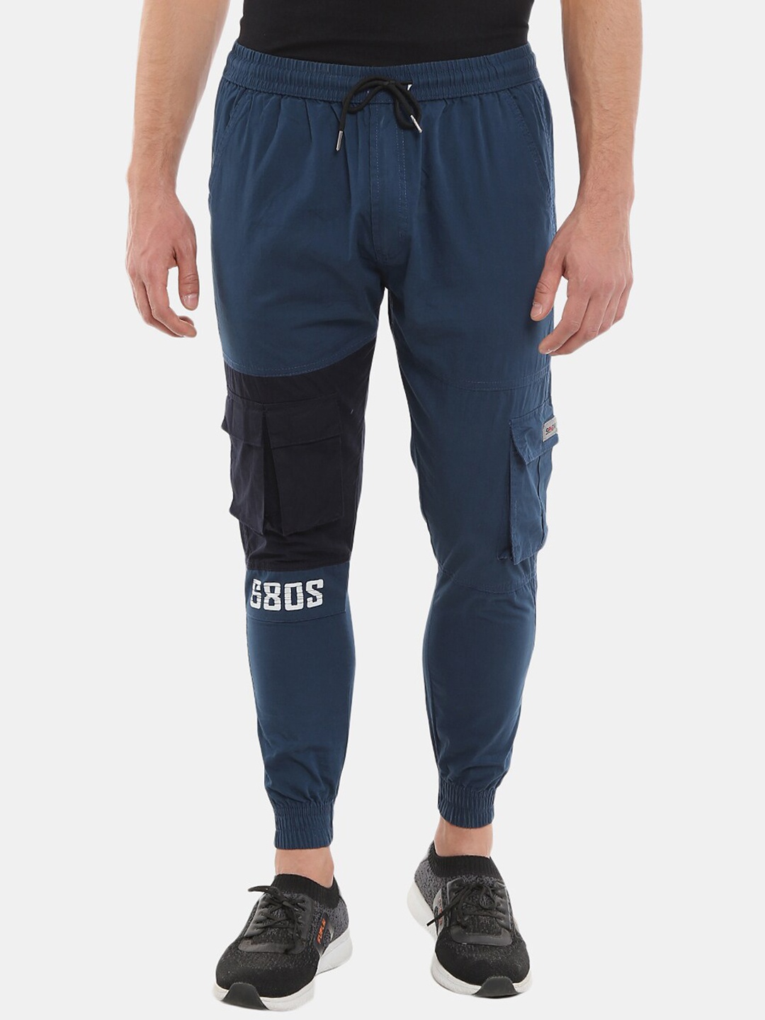 

V-Mart Men Colourblocked Cotton Joggers, Blue