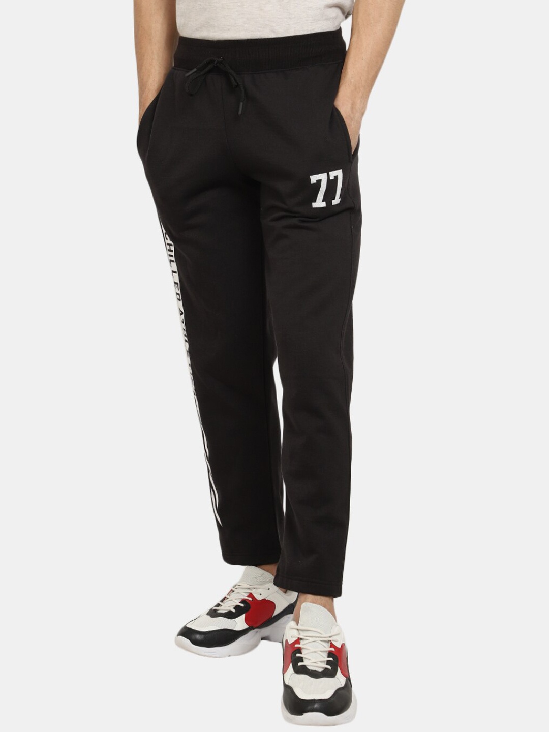 

V-Mart Men Solid Fleece Track Pants, Black