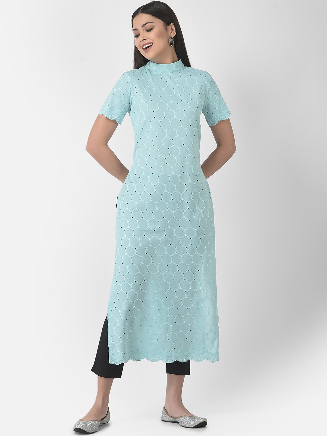 

Eavan Women Geometric Embroidered Kurta, Turquoise blue