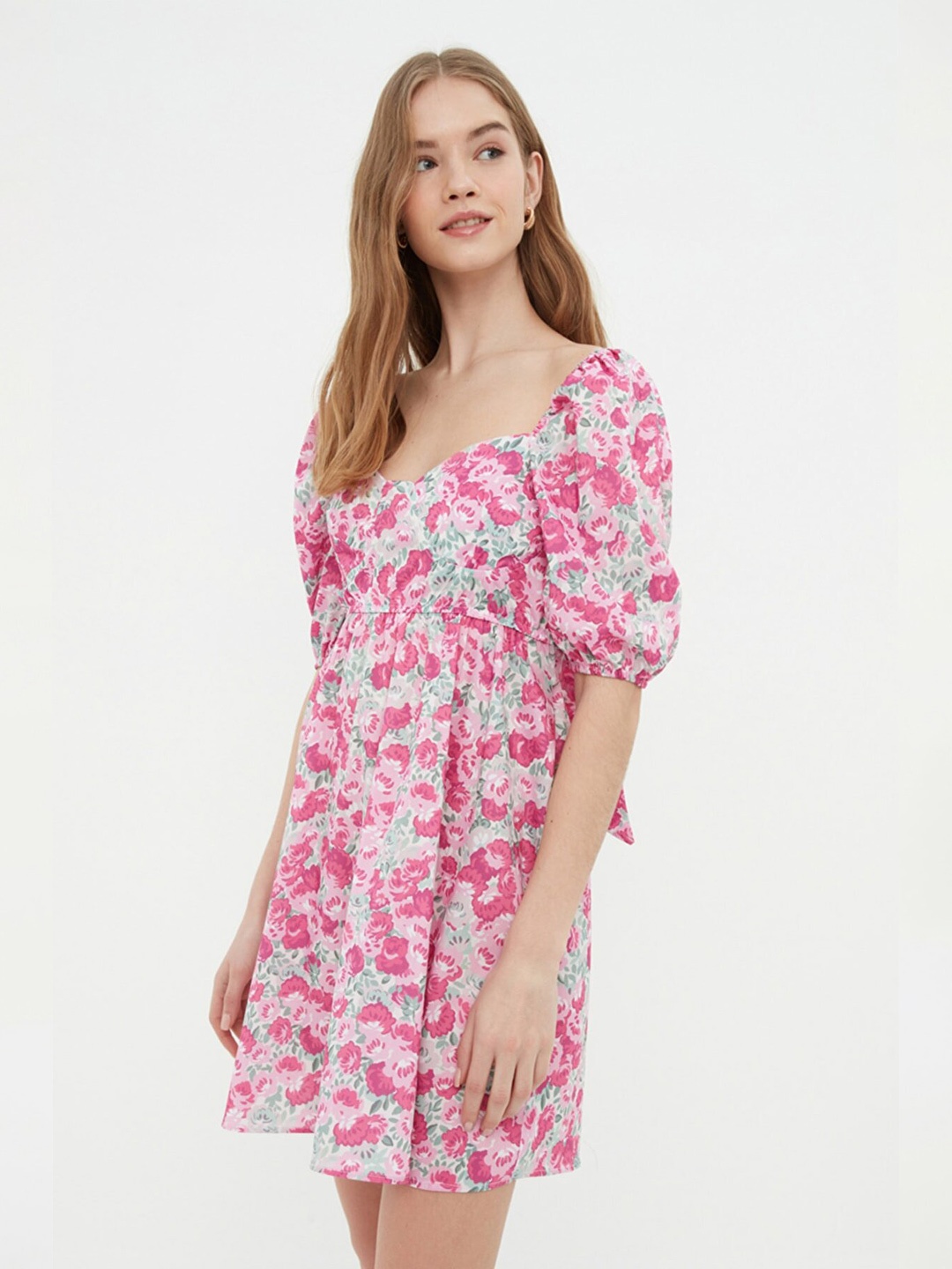 

Trendyol Floral Printed Sweetheart Neck Dress, Pink