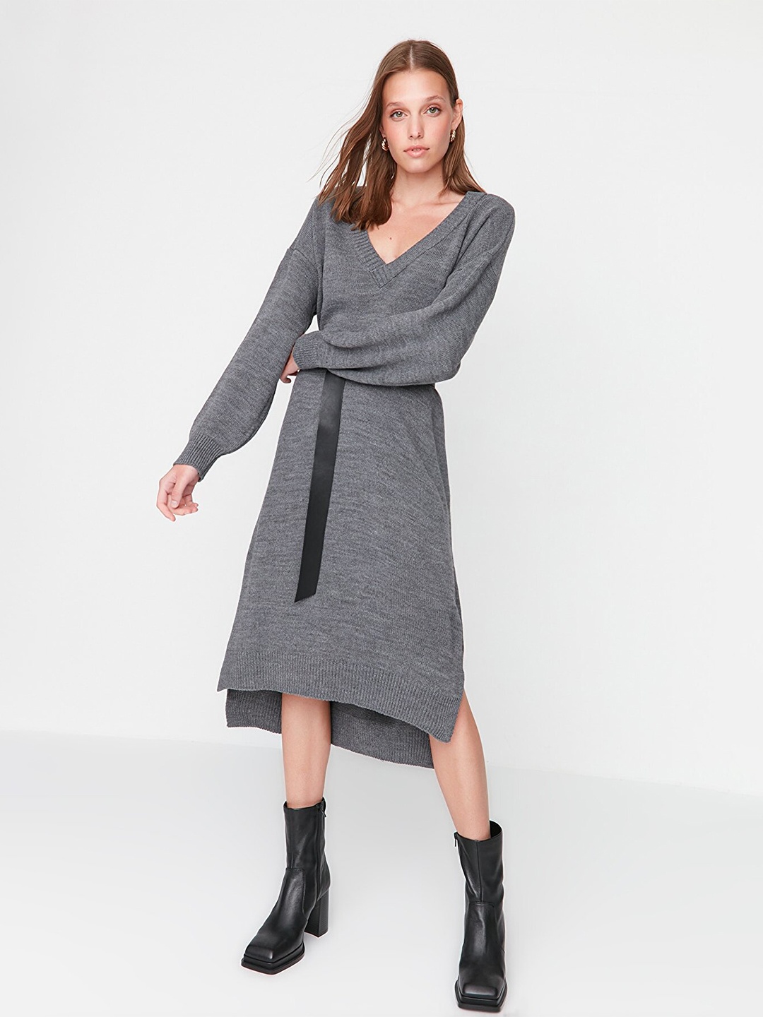 

Trendyol V-Neck Bodycon Midi Dress, Charcoal