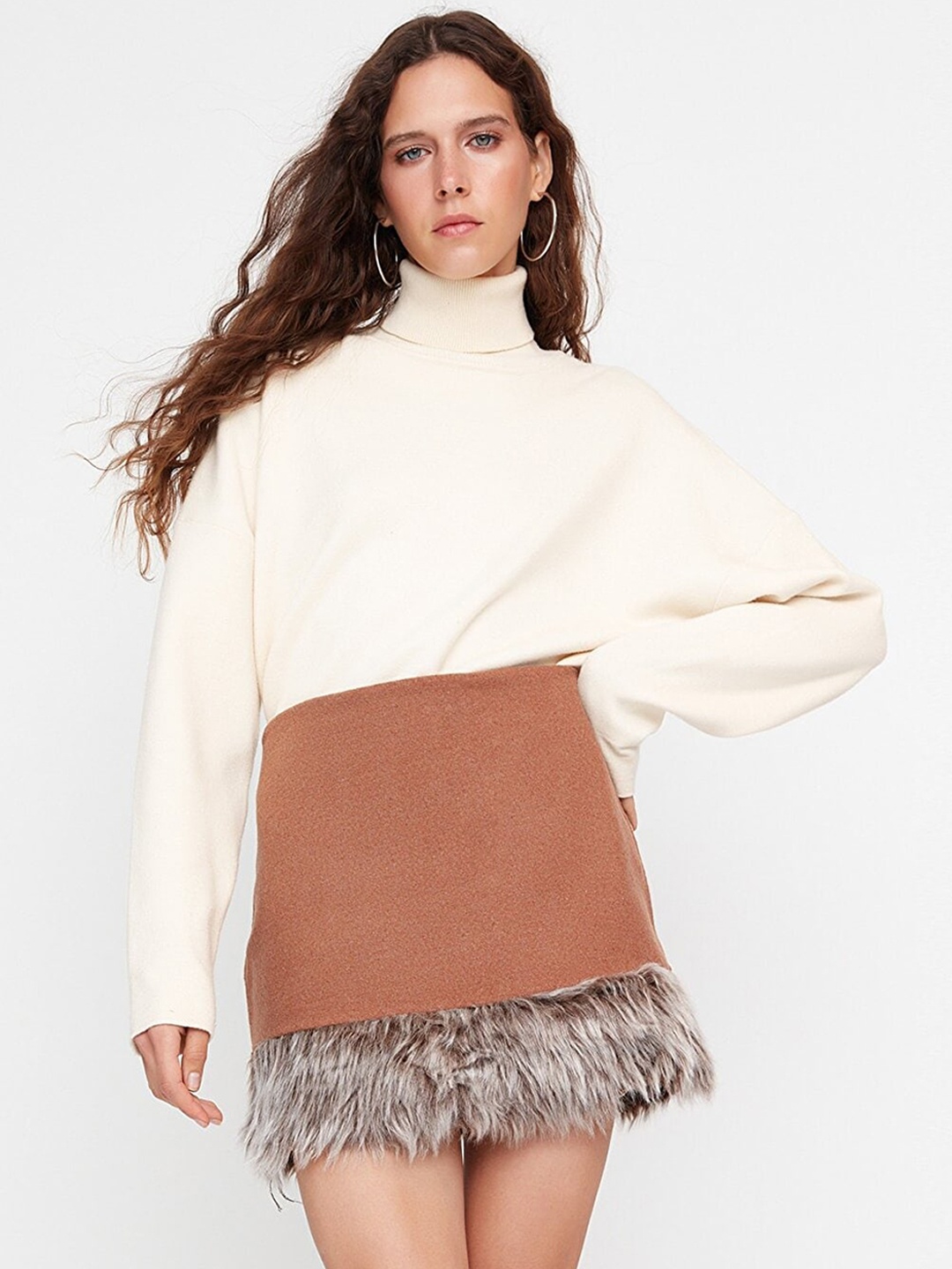 

Trendyol Self Design Mini Pencil Skirt With Fur Detail, Camel brown