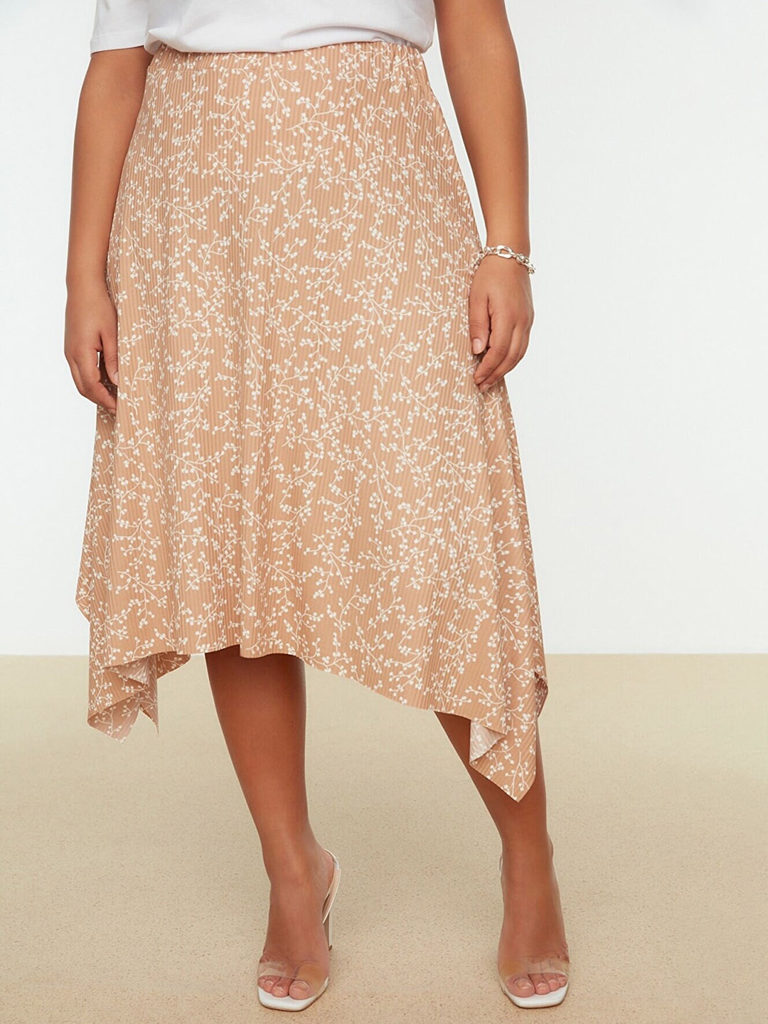 

Trendyol Floral Printed Midi A-Line Skirts, Camel brown
