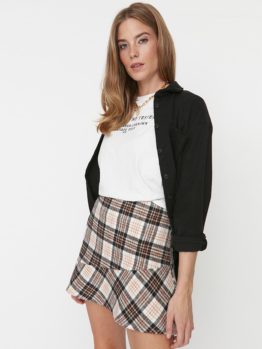 

Trendyol Checked Pure Cotton Mini Pencil Skirt, Beige