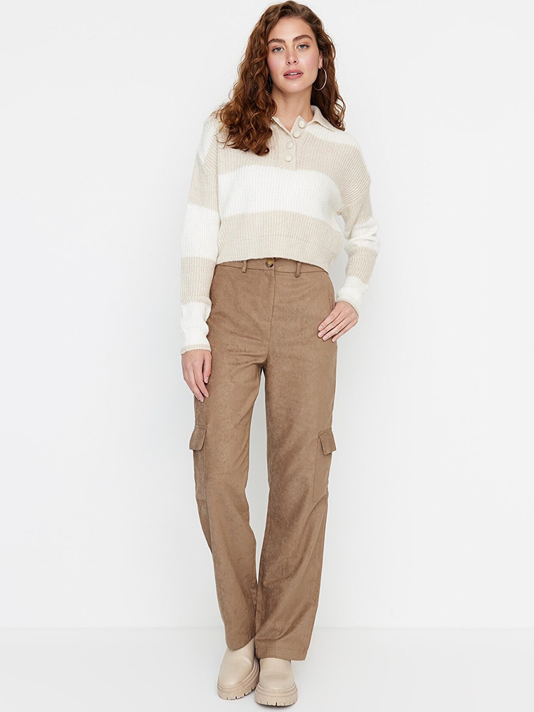 

Trendyol Women Solid Trousers, Brown