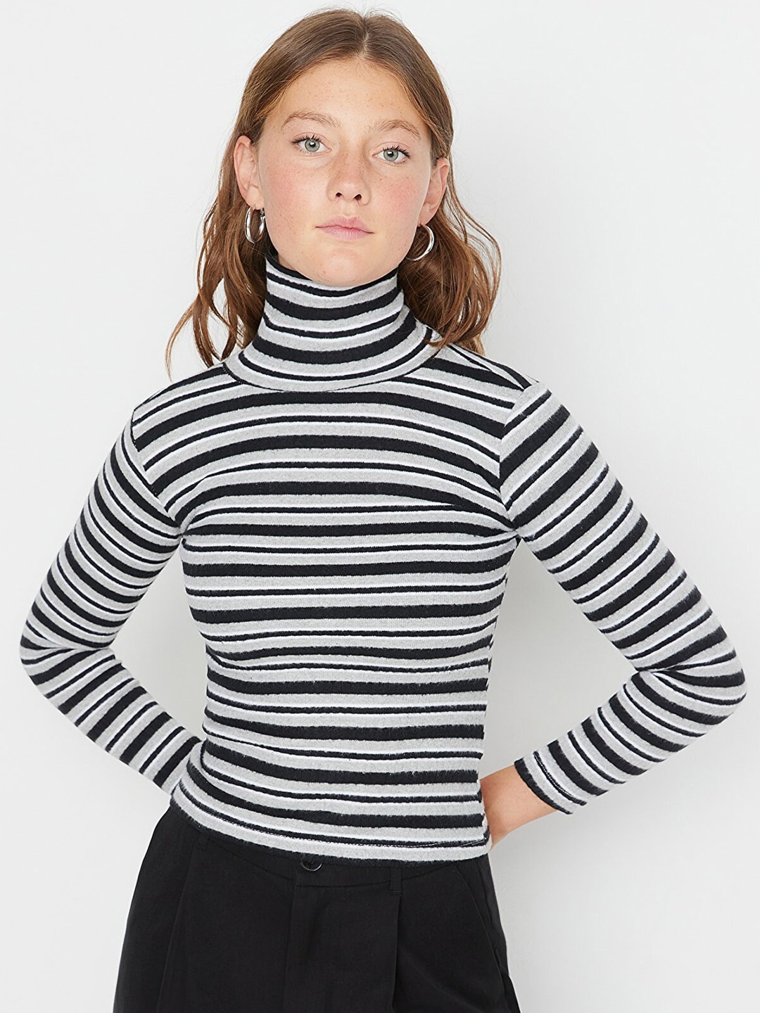 

Trendyol Striped High Neck Fitted Top, Black