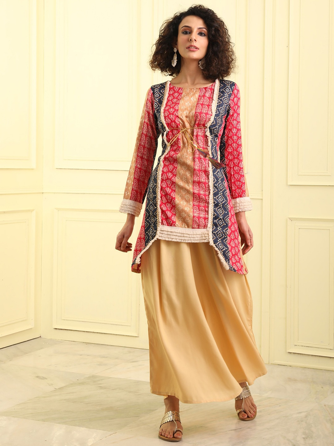 

BEATITUDE Ethnic Motifs Printed Indie Prints Cotton Kurta, Navy blue