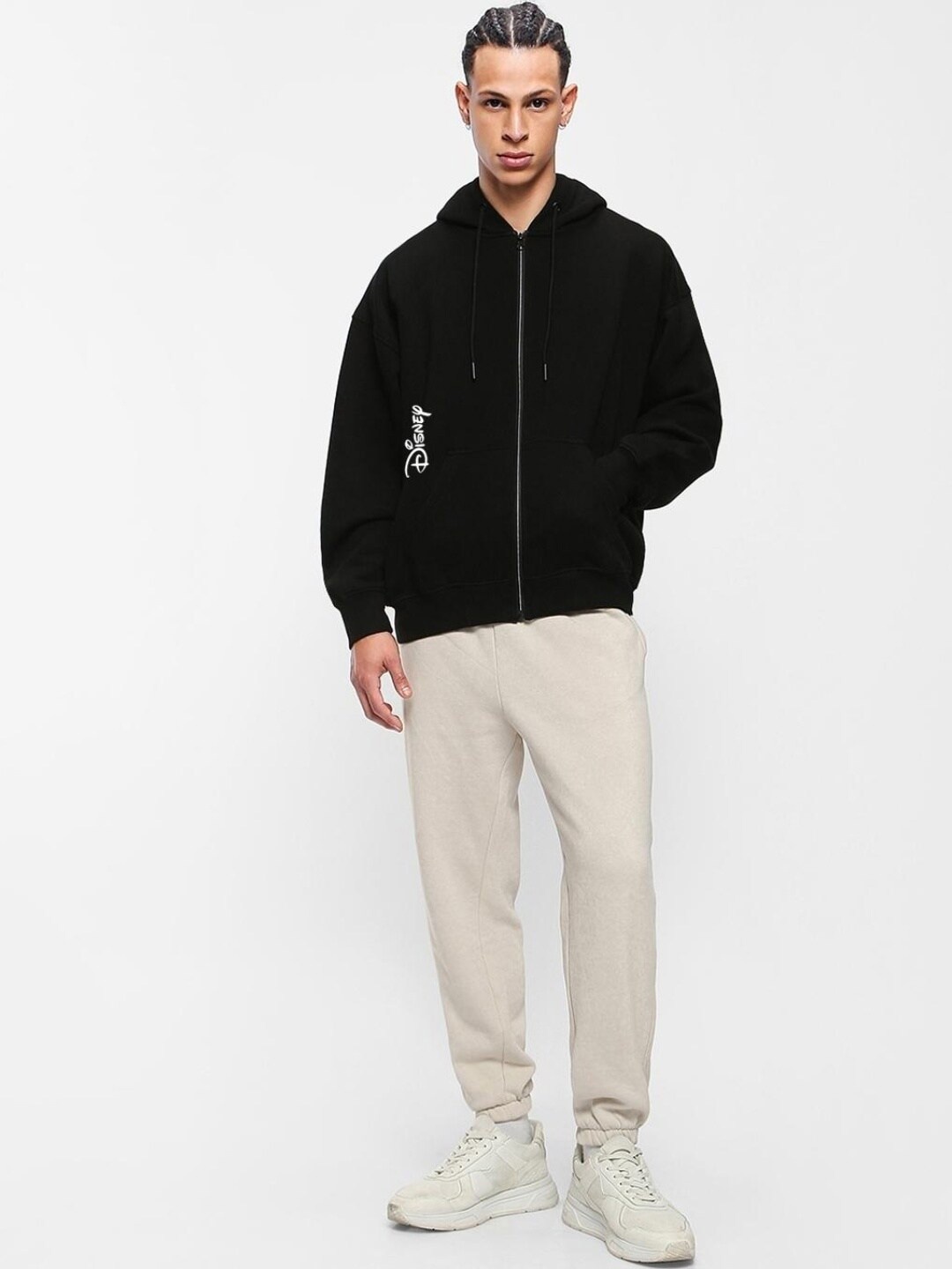 

Bewakoof Men Printed Hooded Oversized Fit Sweatshirt, Black