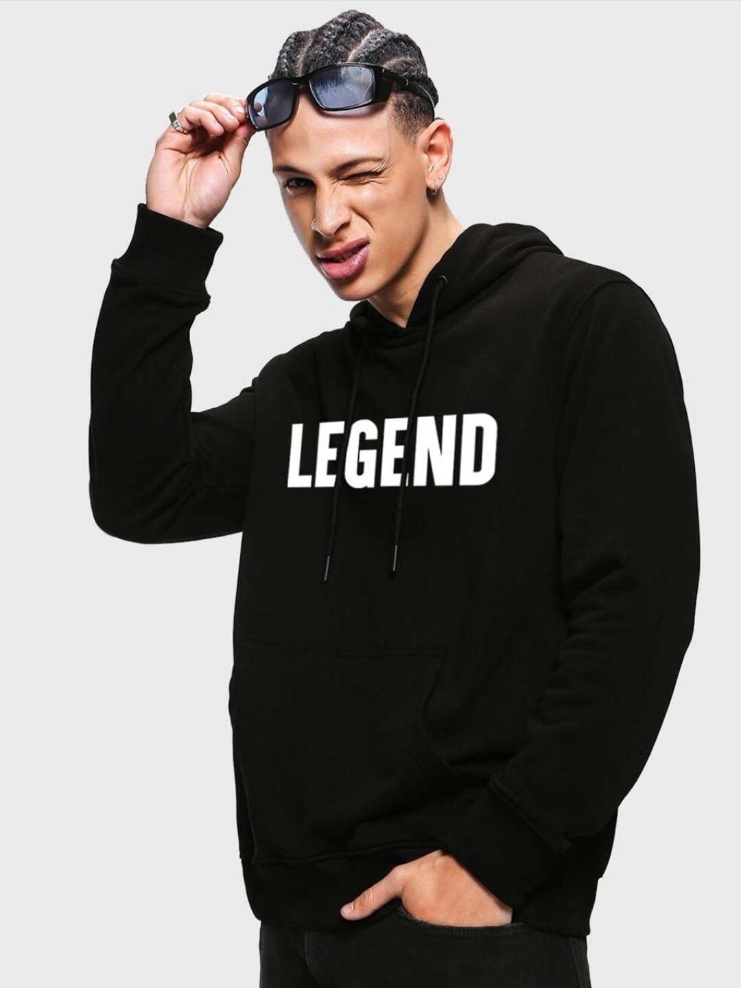 

Bewakoof Men Printed Hooded Sweatshirt, Black