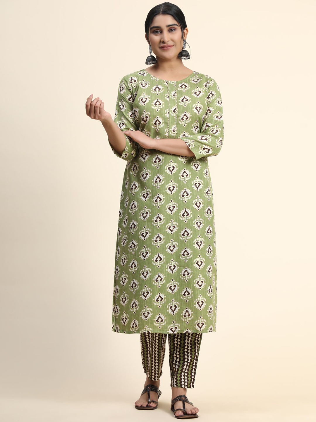 

KALINI Women Ethnic Motifs Printed Kurta with Trousers, Green