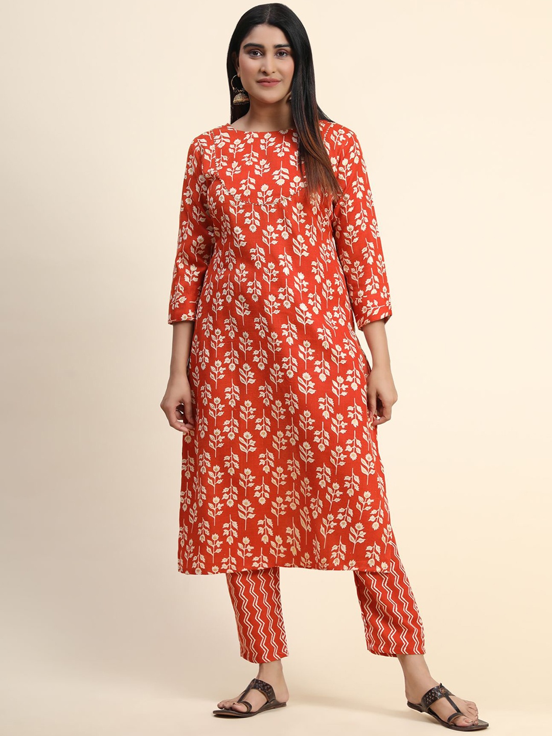 

KALINI Women Floral Printed Kurta with Trousers, Peach