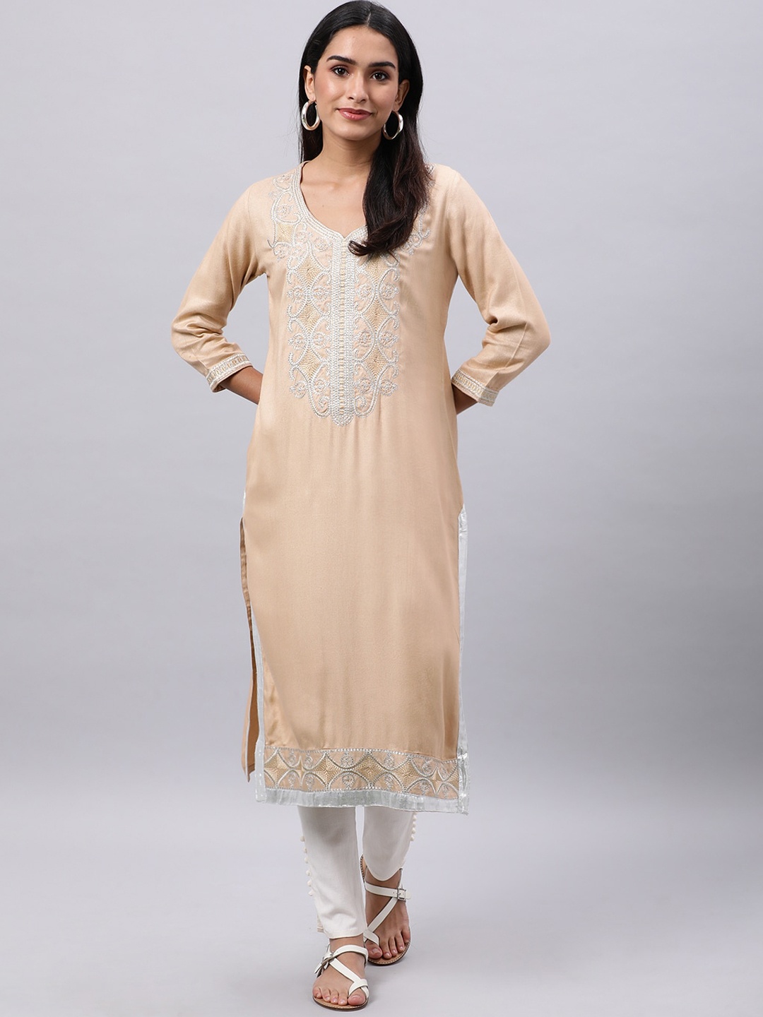 

Souchii Women Ethnic Motifs Yoke Design Thread Work Kurta, Beige