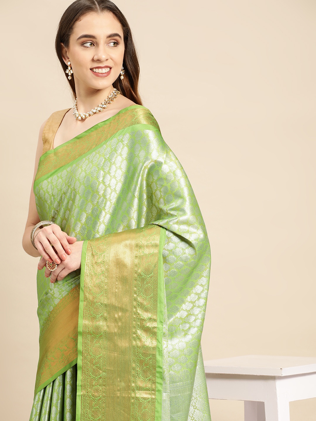 

Mitera Ethnic Motifs Zari Silk Blend Kanjeevaram Saree, Green