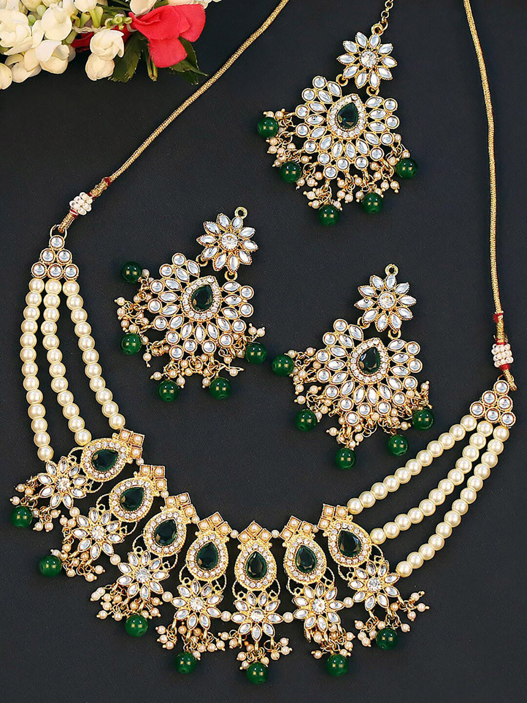 

Alamod Women Gold-Plated Kundan-Studded & Pearl Beaded Jewellery Set, Green