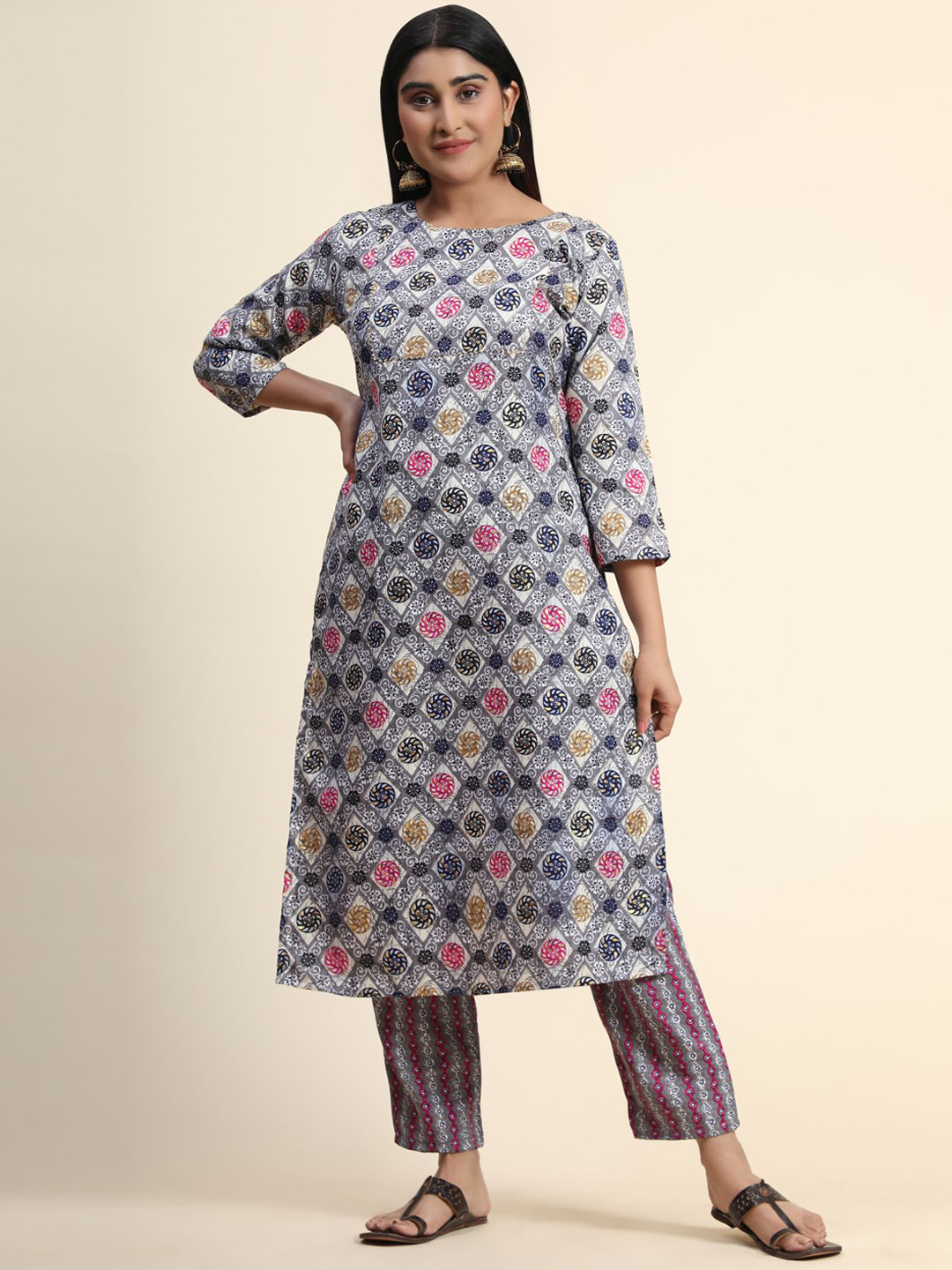 

KALINI Women Ethnic Motifs Printed Kurta with Pyjamas, Grey