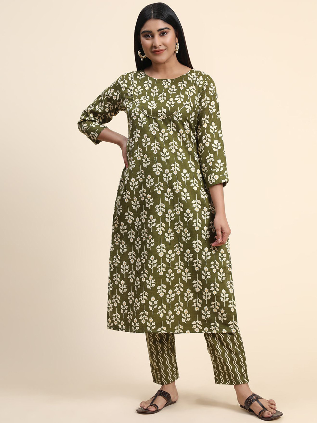

KALINI Ethnic Motifs Printed Kurta with Trousers, Green