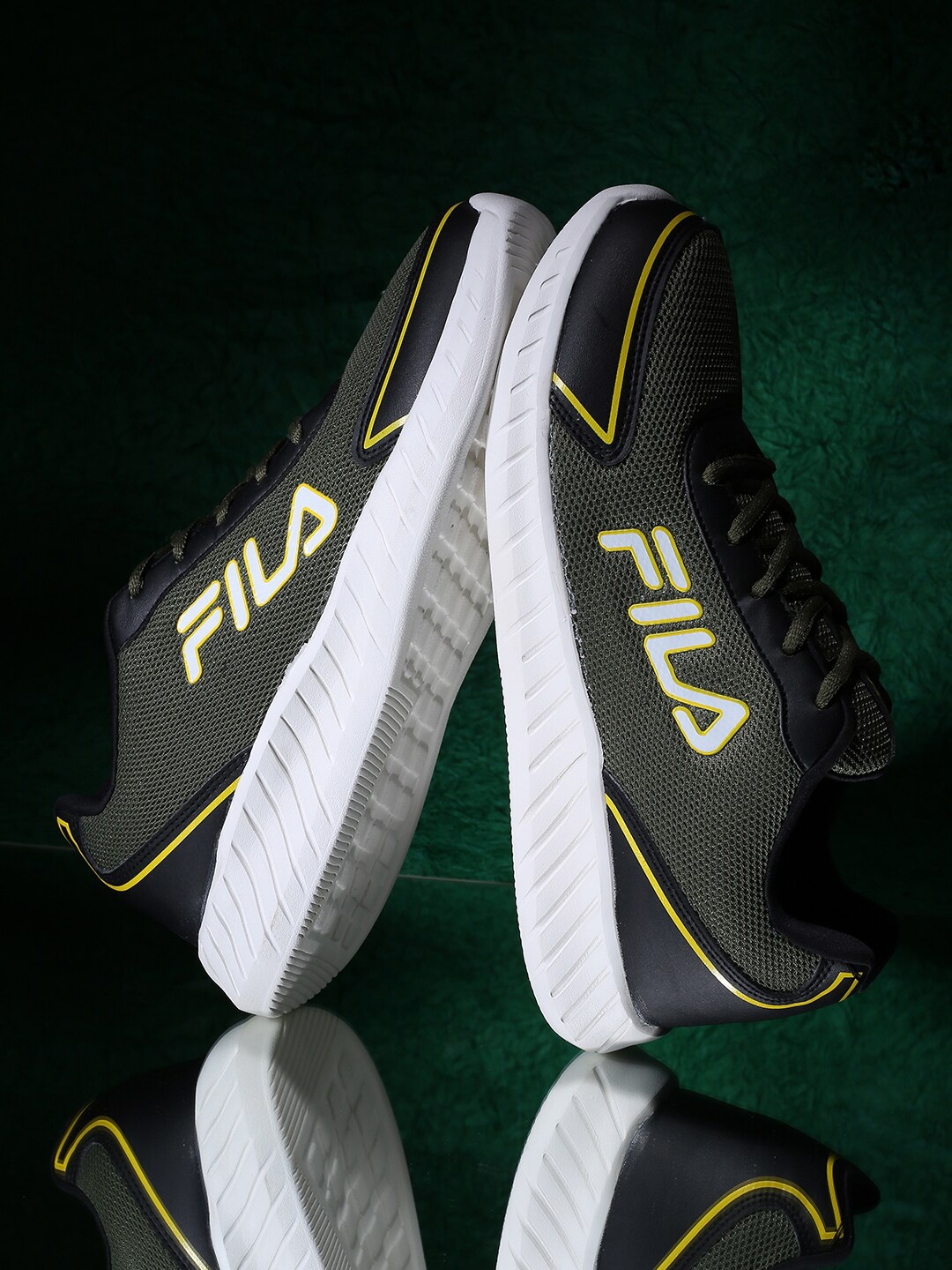 

FILA Men Lace-Ups Running Sports Shoes, Green