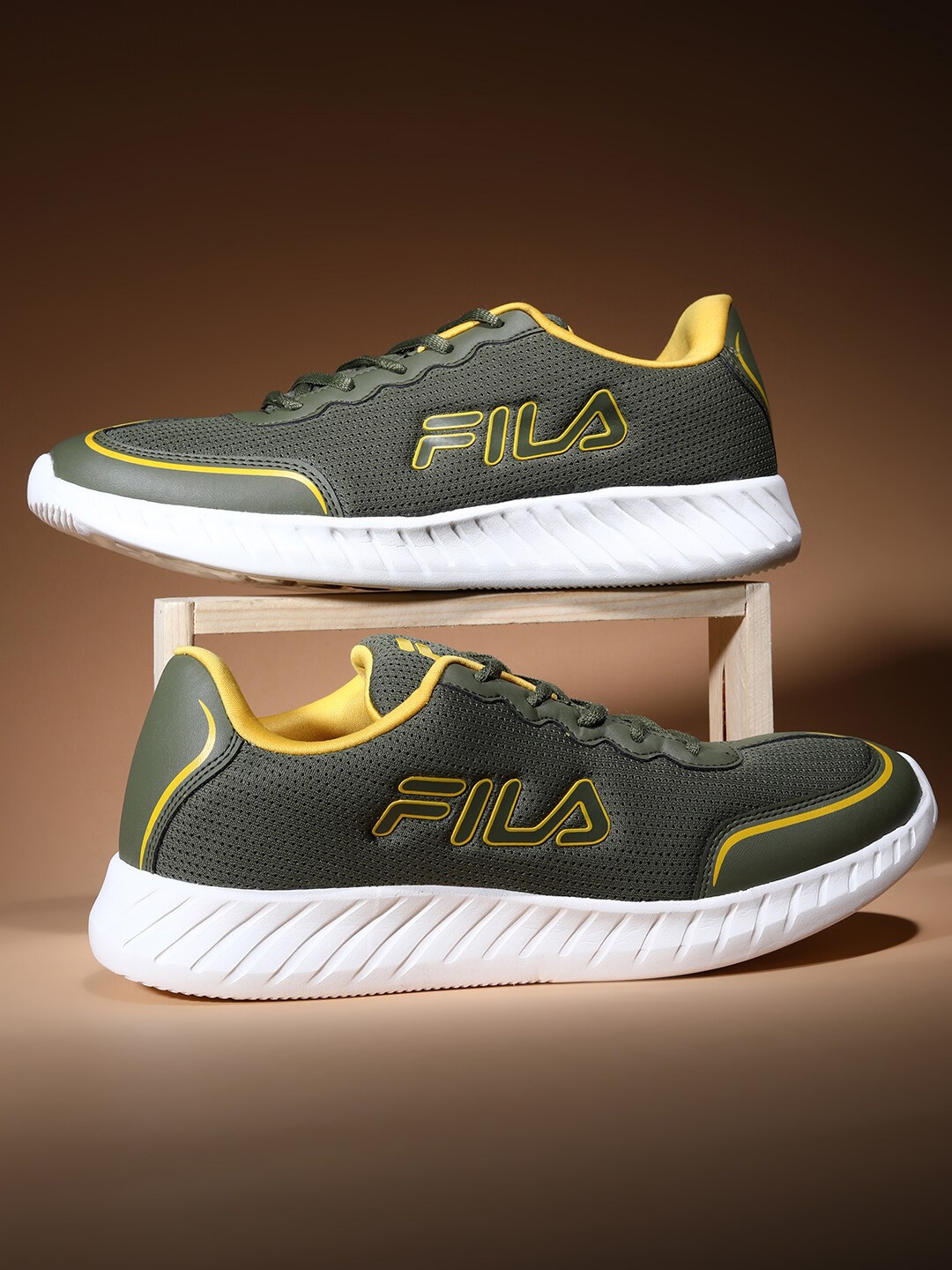 

FILA Men Lace-Ups Running Sports Shoes, Green