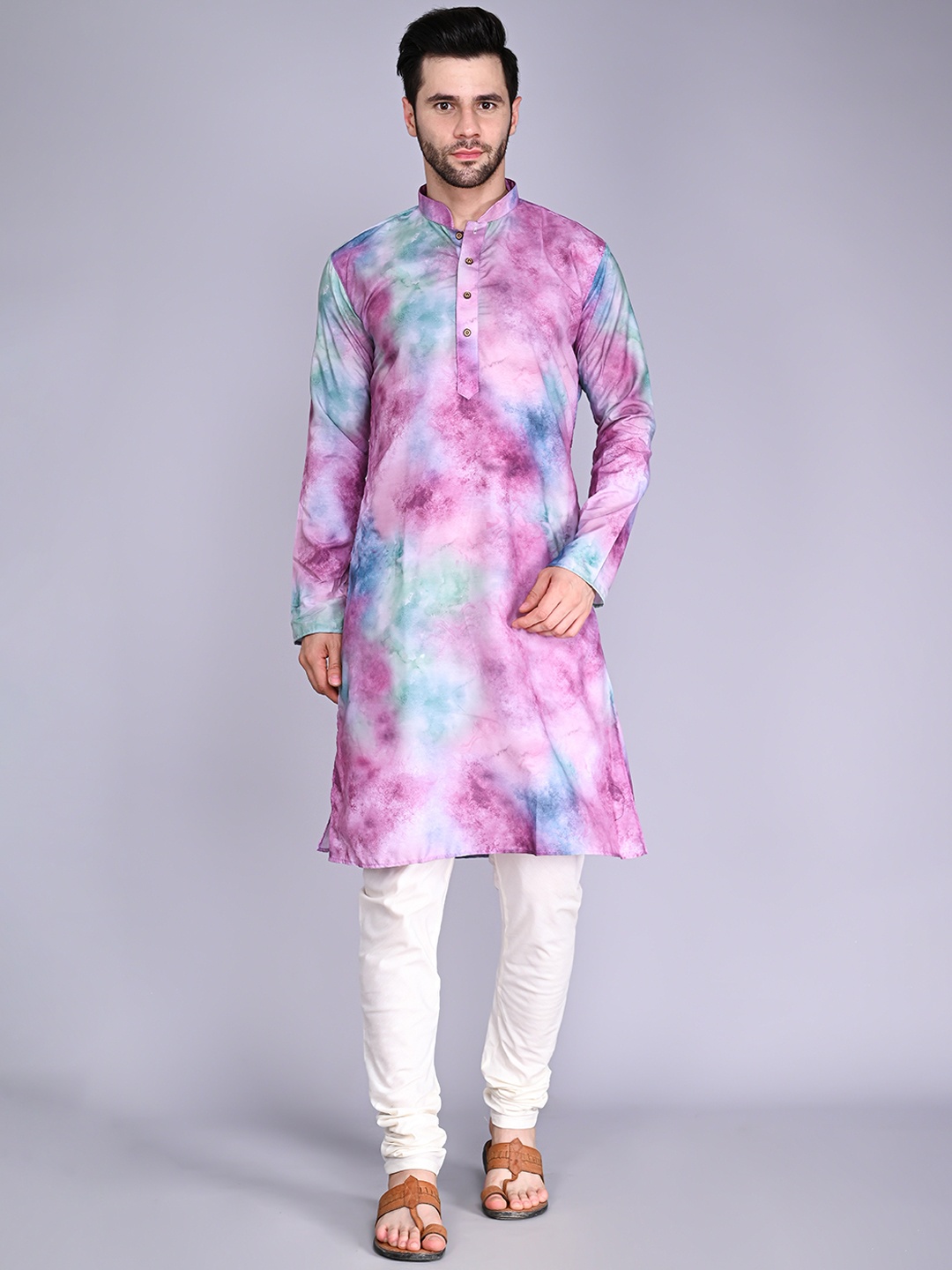 

VESHAM Men Mandarin Collar Dyed Kurta with Churidar, Violet