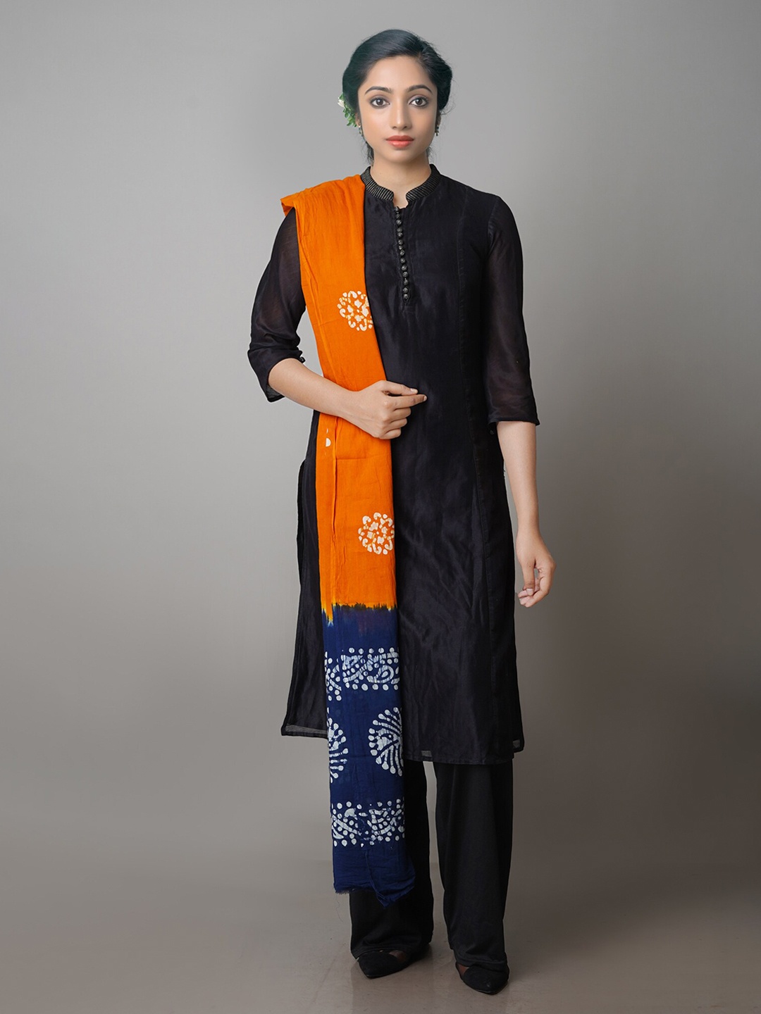 

Unnati Silks Orange & Navy Blue Ethnic Motifs Dyed Pure Cotton Batik Dupatta