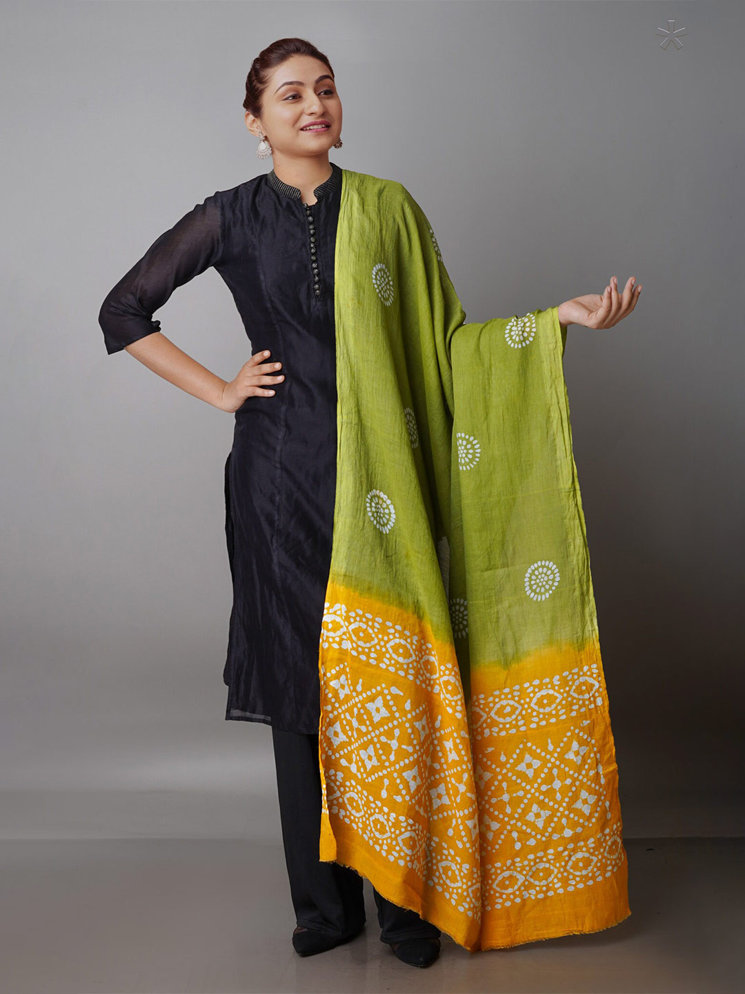 

Unnati Silks Green & Yellow Ethnic Motifs Printed Pure Cotton Batik Dupatta