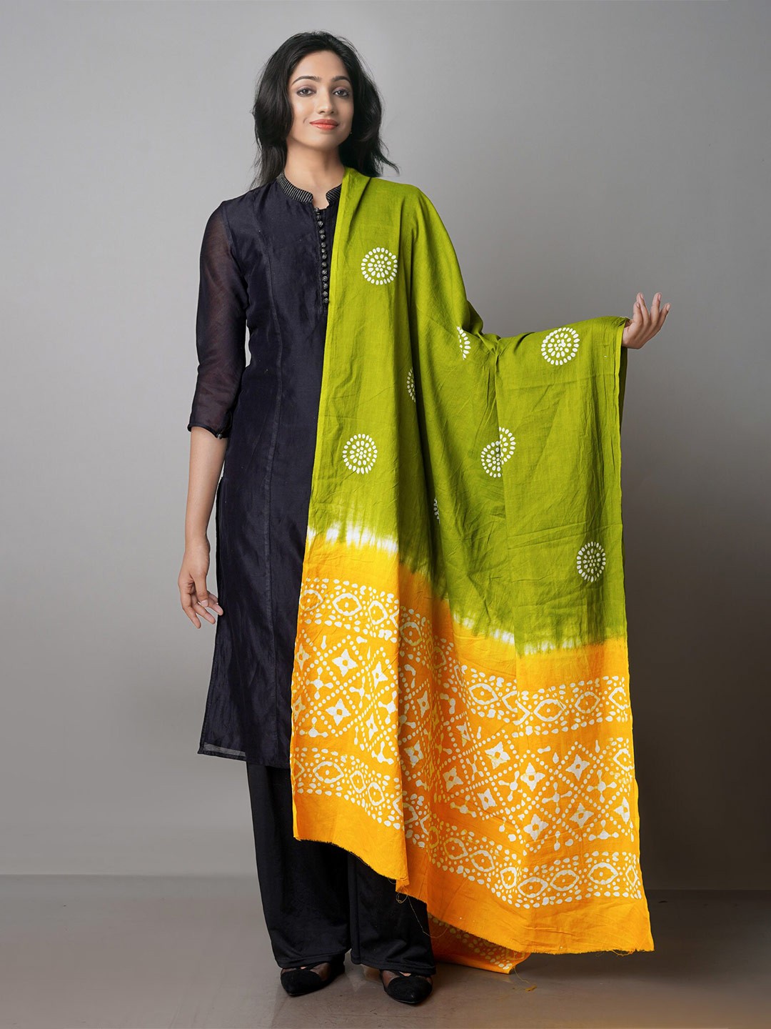 

Unnati Silks Green & Yellow Ethnic Motifs Printed Pure Cotton Batik Dupatta