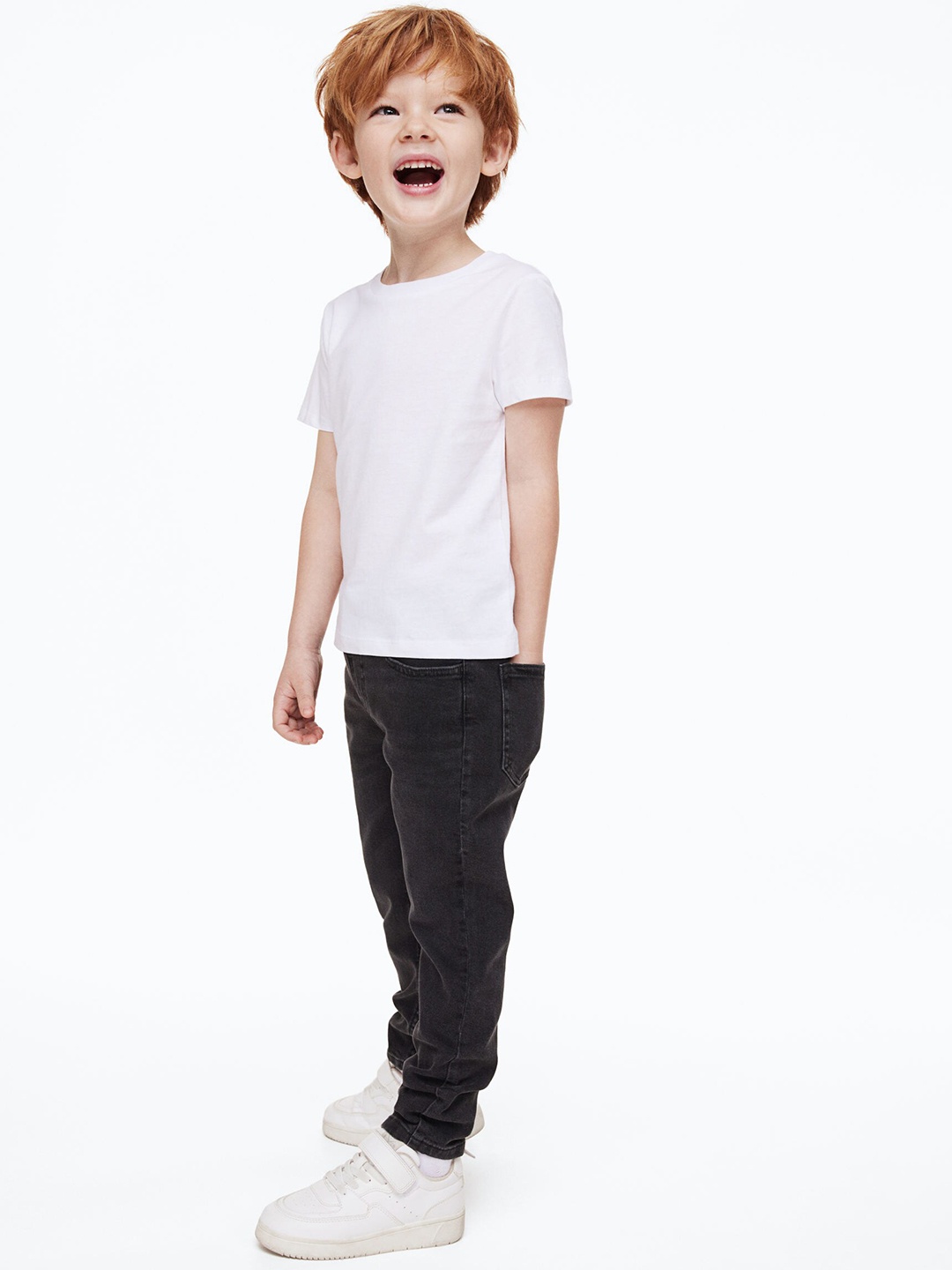 

H&M Boys Relaxed Tapered Fit Jeans, Grey