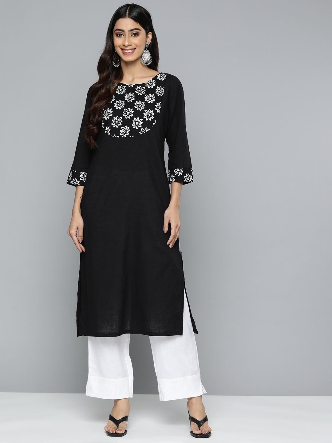 

HERE&NOW Women Floral Printed Kurta, Black