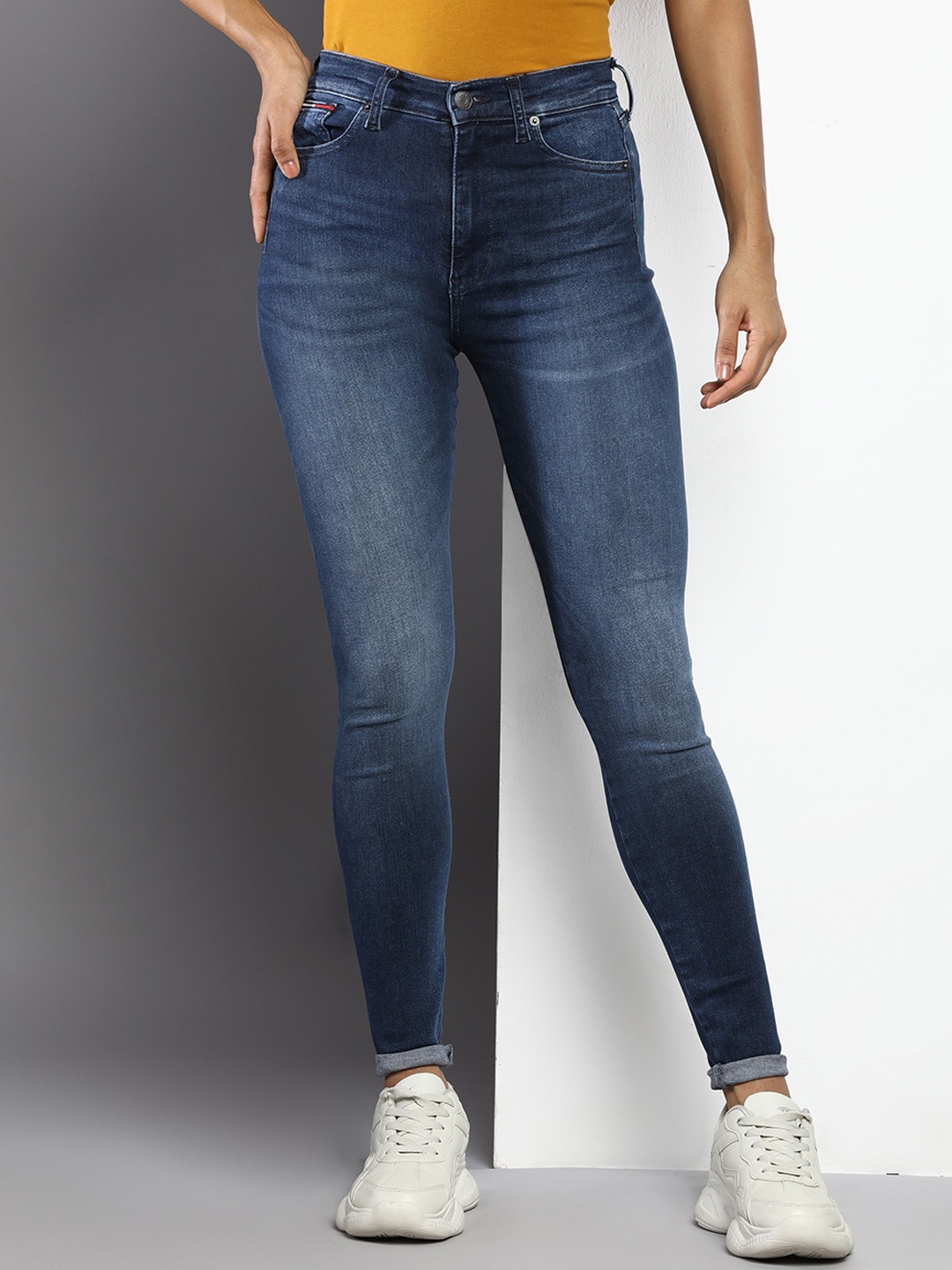 

Tommy Hilfiger Women Solid Skinny Fit Light Fade Jeans, Navy blue