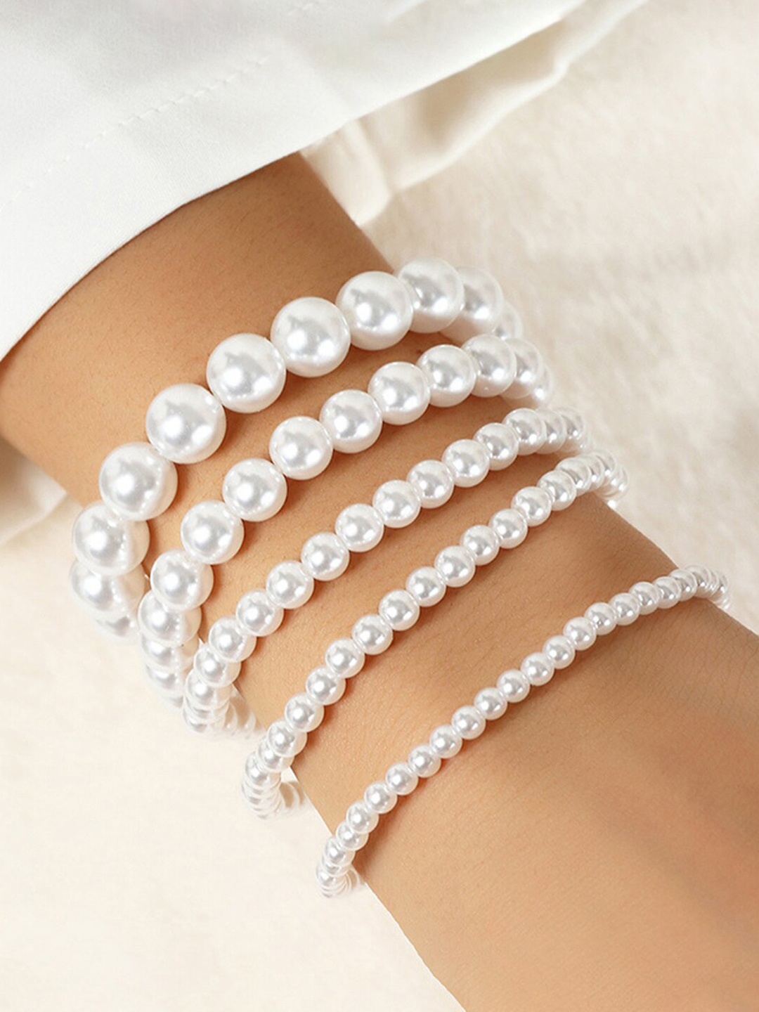 

Jewels Galaxy Women 5 White Gold-Plated Bracelet