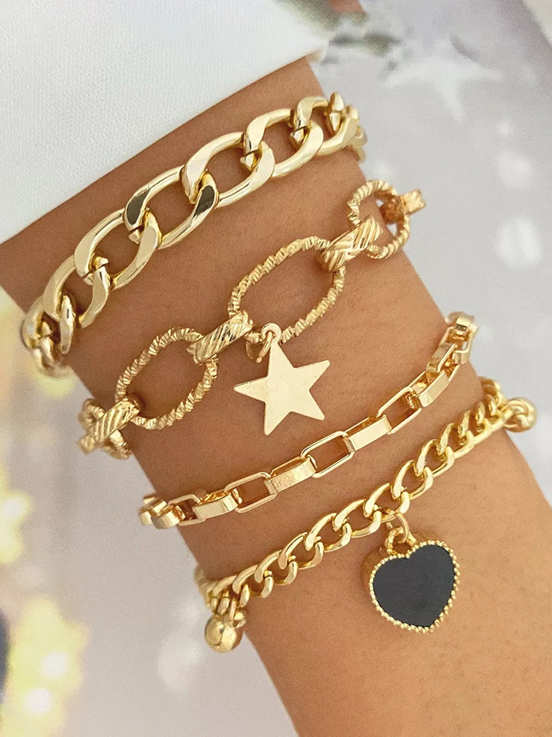 

Jewels Galaxy Women 4 Gold-Toned Gold-Plated Link Bracelet