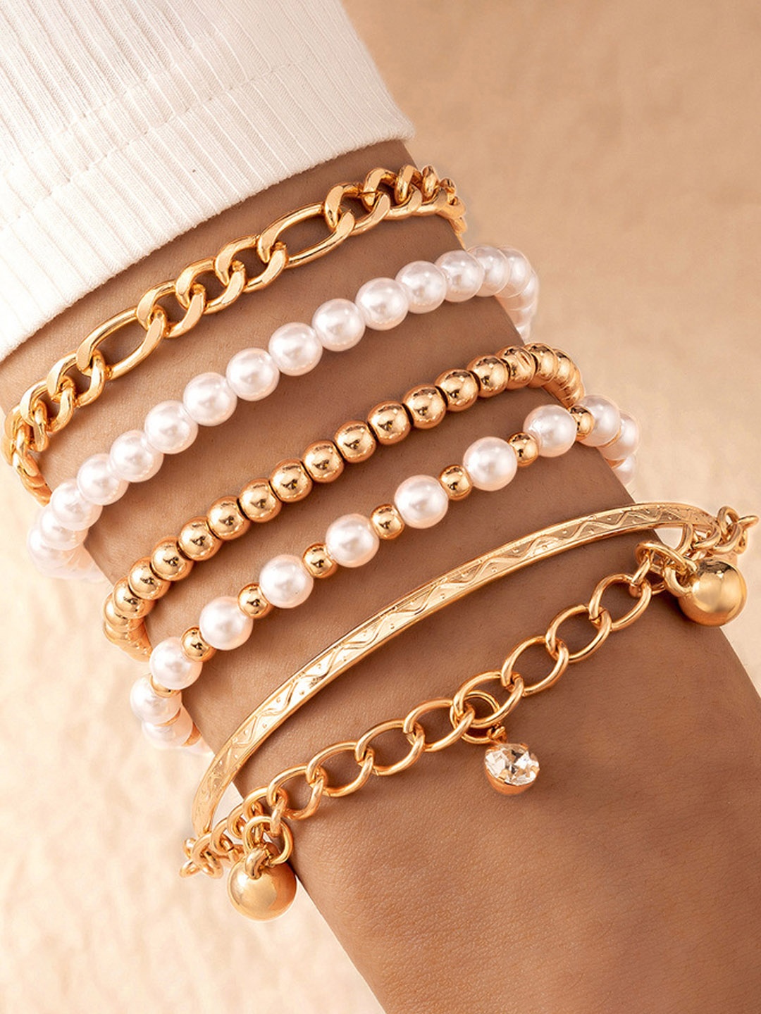 

Jewels Galaxy Women 5 Gold-Toned & White Gold-Plated Link Bracelet