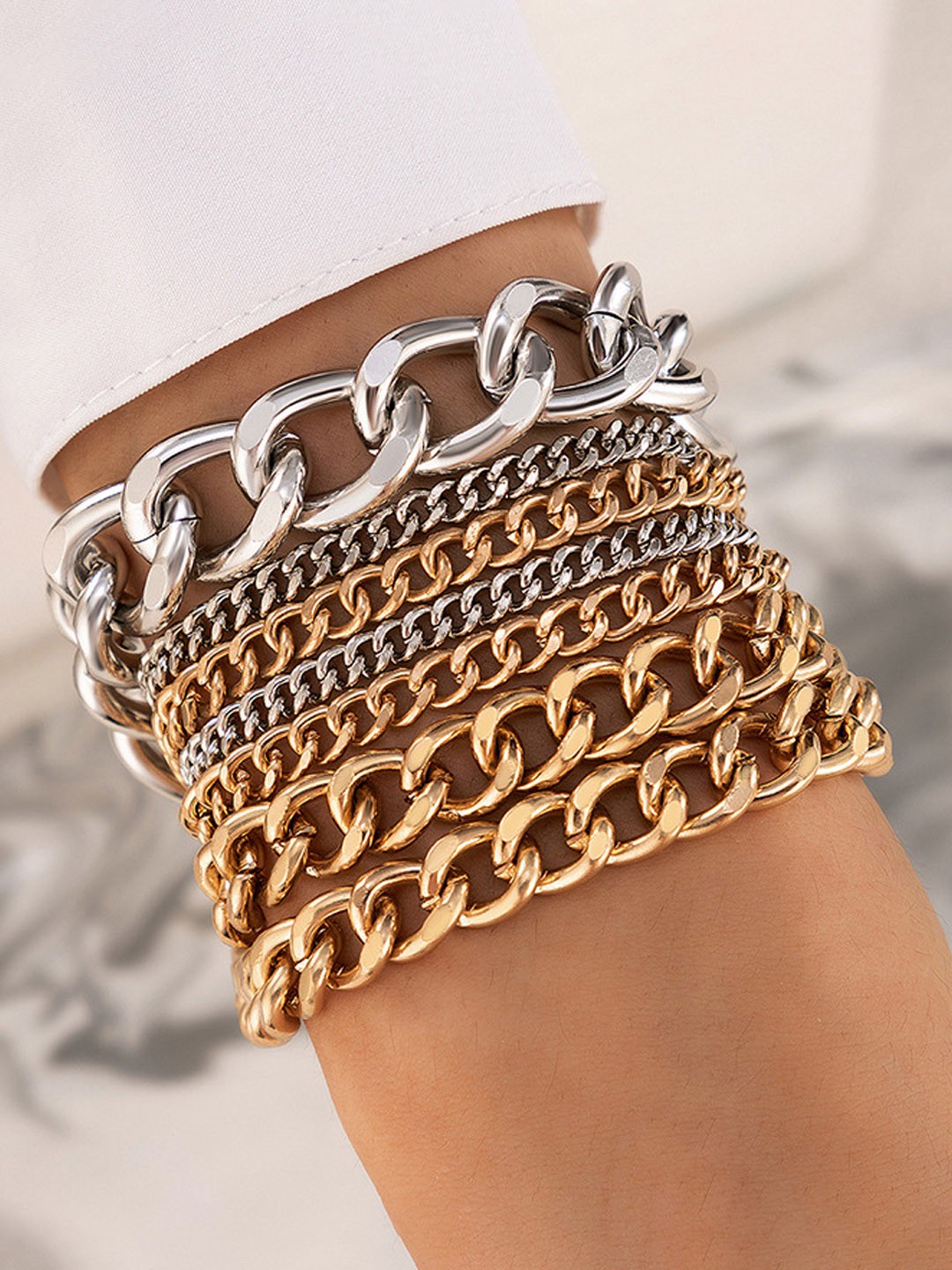 

Jewels Galaxy Women Rose Gold & Silver-Toned Gold-Plated Link Bracelet