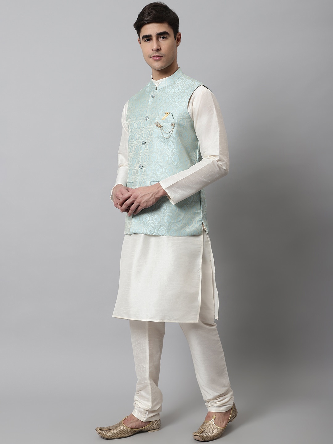 

Jompers Men Kurta with Churidar & Nehru Jacket, Off white