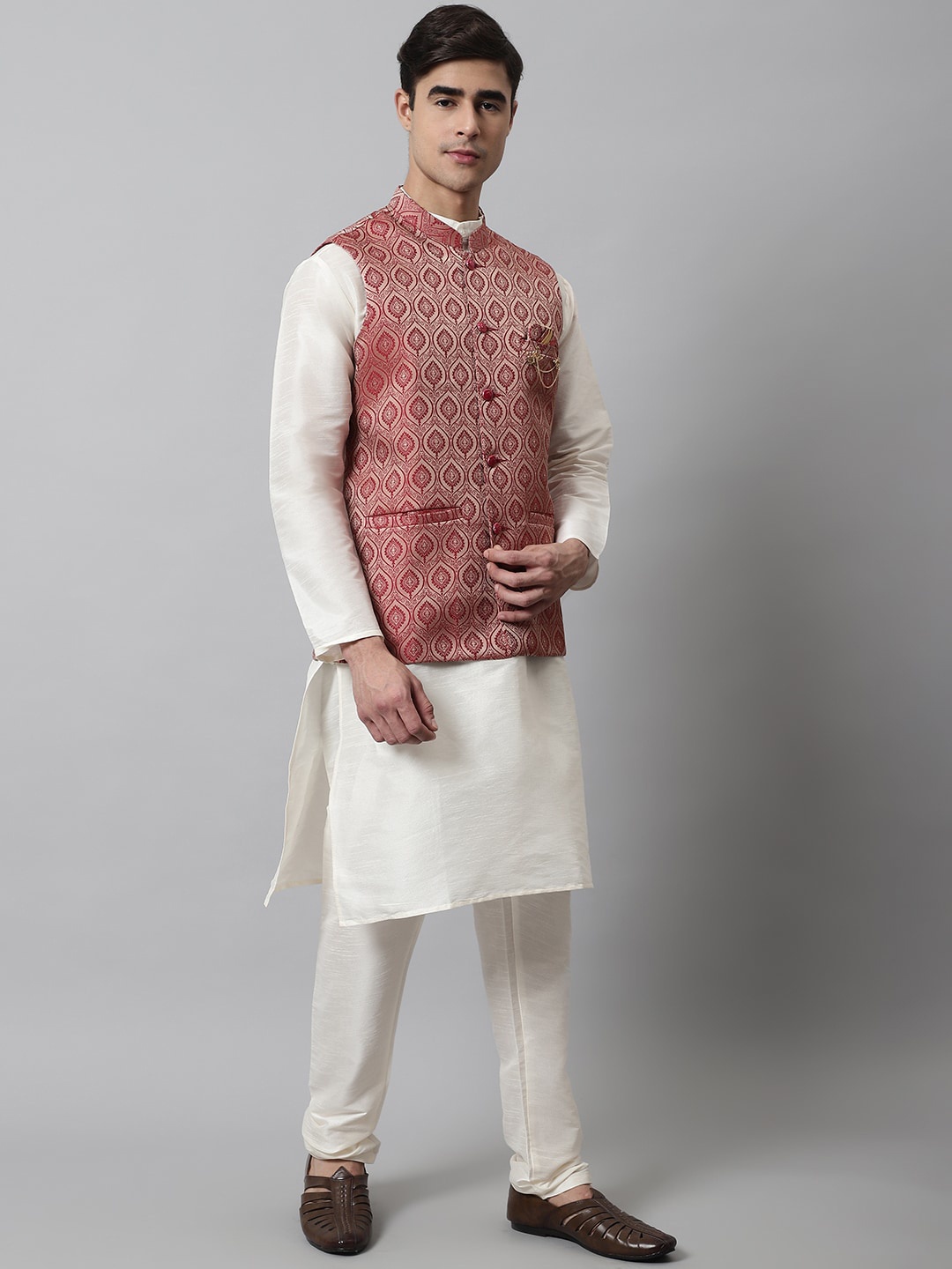 

Jompers Men Kurta with Churidar& Nehru Jacket, Off white